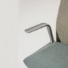 Silla Kinesit Met Arper. Sillas giratorias con ruedas de oficina.