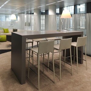 Taburete Norma Arper. Taburetes modernos de diseño para hogar y contract.