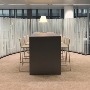 Taburete Norma Arper. Taburetes modernos de diseño para hogar y contract.