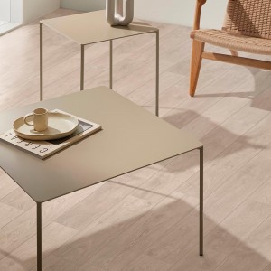 Mesa auxiliar Trazo exclusiva y versátil para interiores de Kendo.