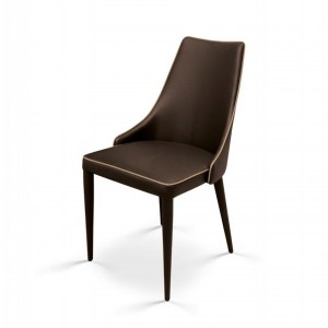 Silla Clara Tapizada de Bontempi. Sillas de comedor de diseño. Sillas y taburetes.