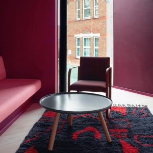 Butaca Arcos Arper. Muebles modernos de diseño. Butacas para hogar o contract.