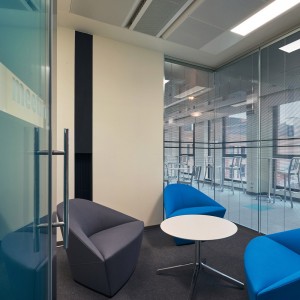 Butaca Colina Arper. Muebles modernos. Butacas para hogar y contract.