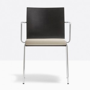 Sillón Kuadra XL 2414 de Pedrali. Sillas modernas contract. Sillas de diseño.