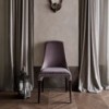 Silla Kelly de Bontempi. Sillas de comedor. Sillas tapizadas de diseño.