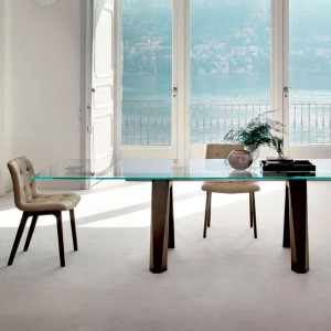 Silla Kuga Madera de Bontempi. Sillas de madera de diseño contemporáneos.