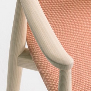 Sillón Malmo 396 de Pedrali. Sillas de diseño. Sillas tapizadas contract.