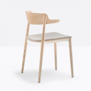 Sillon Nemea 2826 de Pedrali. Sillas de diseño. Sillas de madera moderna.