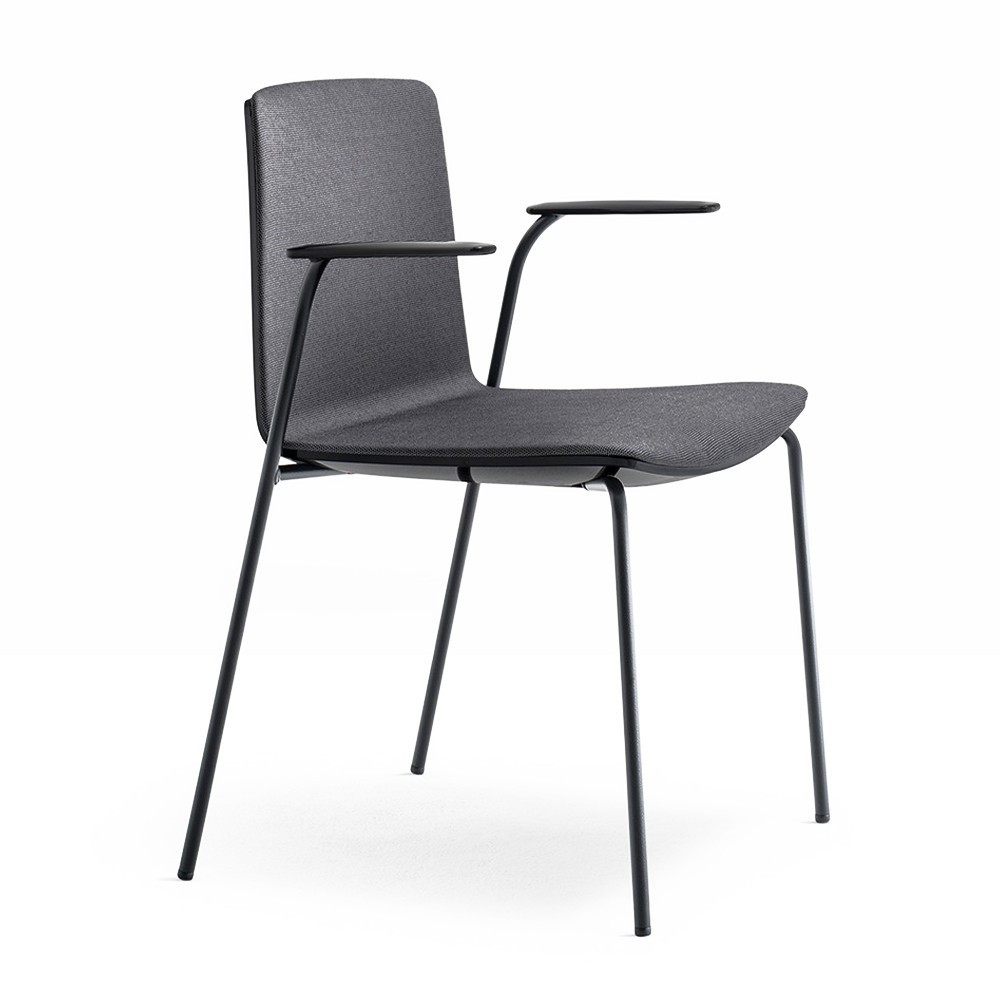 Sillón Noa 726 de Pedrali. Sillas de diseño. Sillas para espacios contract.