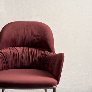 Sillón Queen Acero de Bontempi. Sillones tapizados en ecopiel o piel de diseño italiano.