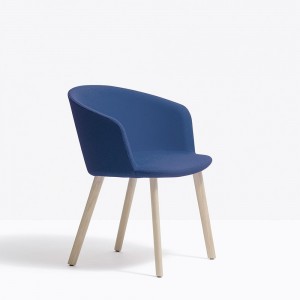Sillón Nym 2837 de Pedrali. Sillas de diseño. Sillas tapizadas modernas.