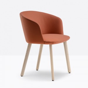Sillón Nym 2837 de Pedrali. Sillas de diseño. Sillas tapizadas modernas.