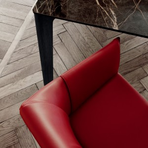 Sillón Sveva de Bontempi. Sillones tapizados de diseño italiano para comedor.