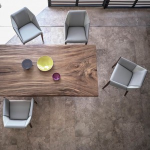 Sillón Sveva de Bontempi. Sillones tapizados de diseño italiano para comedor.