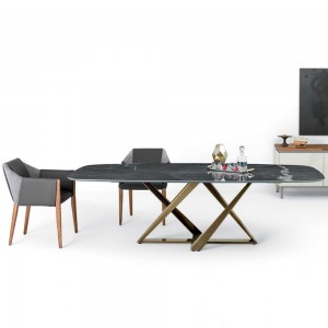 Sillón Sveva de Bontempi. Sillones tapizados de diseño italiano para comedor.