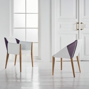 Sillón Sveva de Bontempi. Sillones tapizados de diseño italiano para comedor.