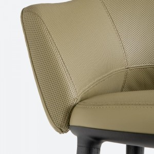 Sillón Vic 645 de Pedrali. Sillas modernas. Sillones tapizados de diseño.