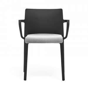 Sillón Volt 676/4-2 de Pedrali. Sillas de diseño. Silla modernas para contract.