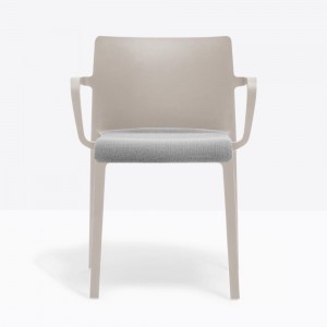 Sillón Volt 676/4-2 de Pedrali. Sillas de diseño. Silla modernas para contract.