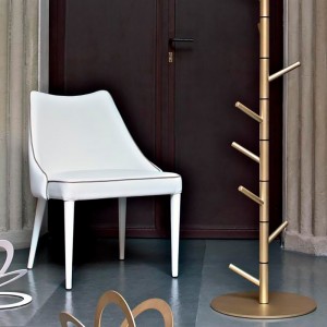 Perchero Alga de Bontempi. Complementos de diseño italiano. Percheros de pie.