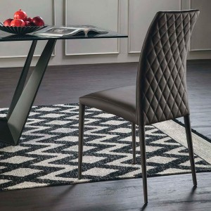 Silla Charm Élite de Tonin casa. Muebles modernos de hogar.