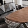 Mesa Mad Max Wood Versión A de Cattelan Italia es una mesa moderna y elegante con acabados de lujo.