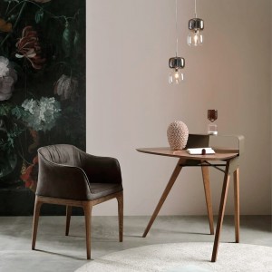 Escritorio Nipper de Tonin casa. Muebles modernos de hogar.