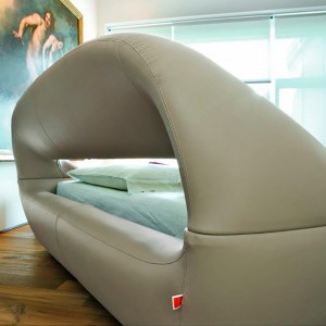 Cama Sleepy de Tonin casa. Muebles modernos de hogar.