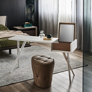 Escritorio Batik de Cattelan Italia. Muebles modernos italianos. Escritorios modernos.