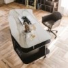 Escritorio Wall Street de Cattelan Italia. Escritorio de madera y cerámica.