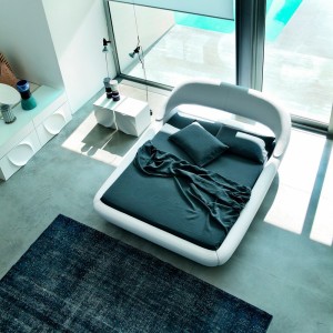 Cama Sleepy de Tonin casa. Muebles modernos de hogar.