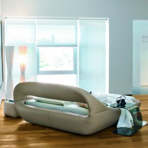 Cama Sleepy de Tonin casa. Muebles modernos de hogar.