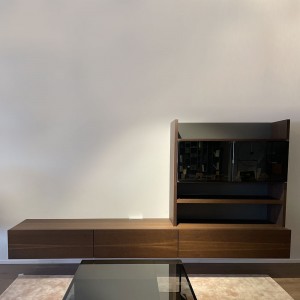 Moderna composición de muebles TV de oferta de la firma italiana Missuraemme.