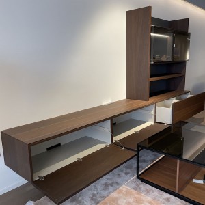 Moderna composición de muebles TV de oferta de la firma italiana Missuraemme.