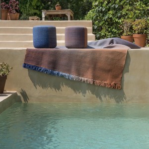 Pouf Shade outdoor S Nanimarquina de Nanimarquina. Alfombras modernas.