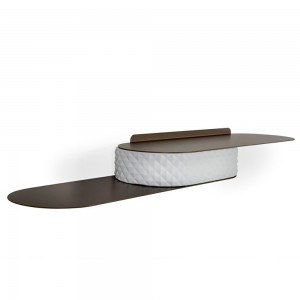 Estante Snowboard de pared de Tonin Casa. Muebles modernos italianos.