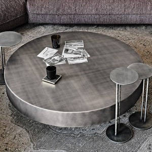 Mesa auxiliar de Cattelan Italia. Mesas auxiliar con diseño moderno y elegante.