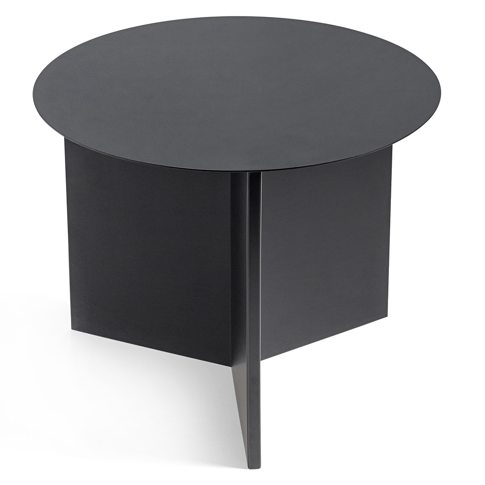 Mesa de centro Slit de Hay con diseño elegante en acero para salones.