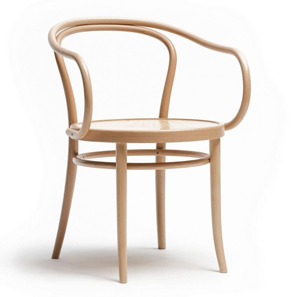 Sillón 030 madera de Ton. Sillones de restaurantes, para variados interiores.