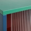 Aparador Colour Cabinet Tall de Hay. Diseño moderno ideal para salones.