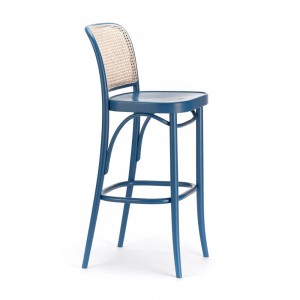 Taburete 811 rejilla 2 de Ton. Taburetes de restaurantes, de interior.