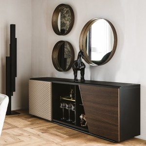 Espejo Wish de Cattelan Italia. Espejos redondos con marco de acero barnizado.