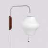 Lámpara pared Nelson Pear Sconce Hay. Lámparas modernas de calidad Nórdica.