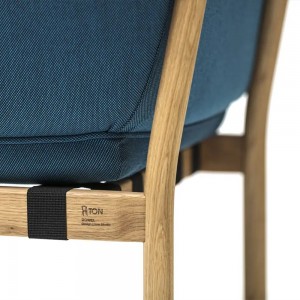 Sillón Lounge Dowel de Ton. Sillones de comedor, de varios interiores.
