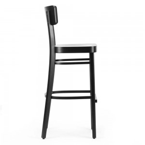 Taburete Ideal madera de Ton. Taburetes de restaurantes, variados interiores.