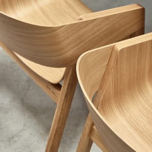 Sillón Merano madera de Ton. Sillones de restaurante, para cualquier interior.