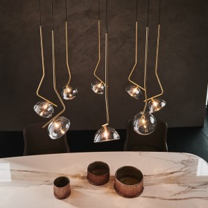 Lámpara colgante Sunset de Cattelan Italia con una o varias pantallas.