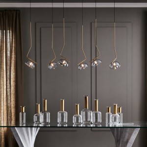 Lámpara colgante Sunset de Cattelan Italia con una o varias pantallas.