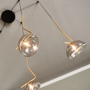 Lámpara colgante Sunset de Cattelan Italia con una o varias pantallas.