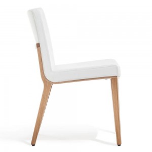Silla Moritz de Ton. Sillas de restaurante, de inumerables interiores.